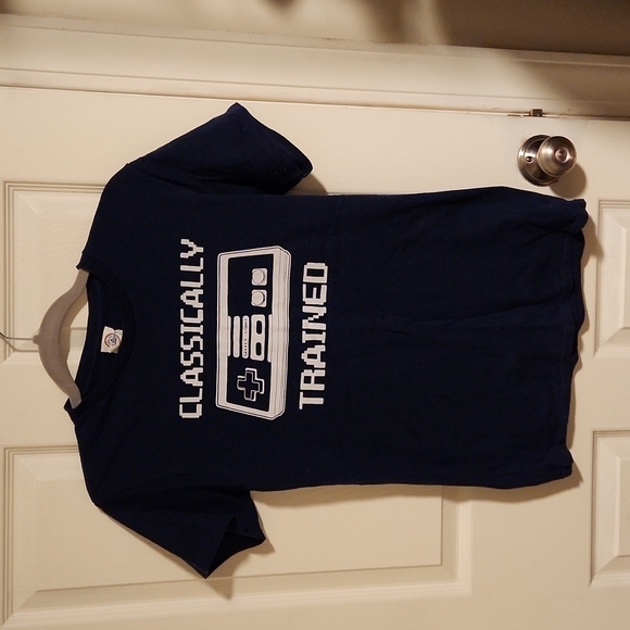 Women's Graphic Tee Sz S/P - Picture 1 of 3